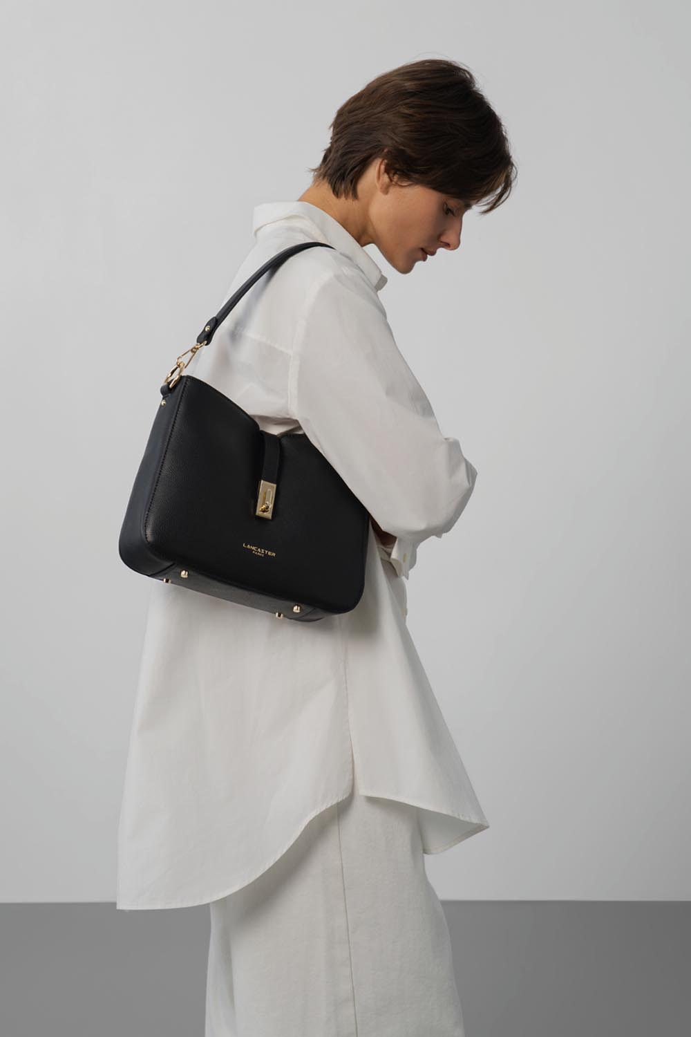 Lancaster Sac besace Zippé L Milano Horizon Sable – porté