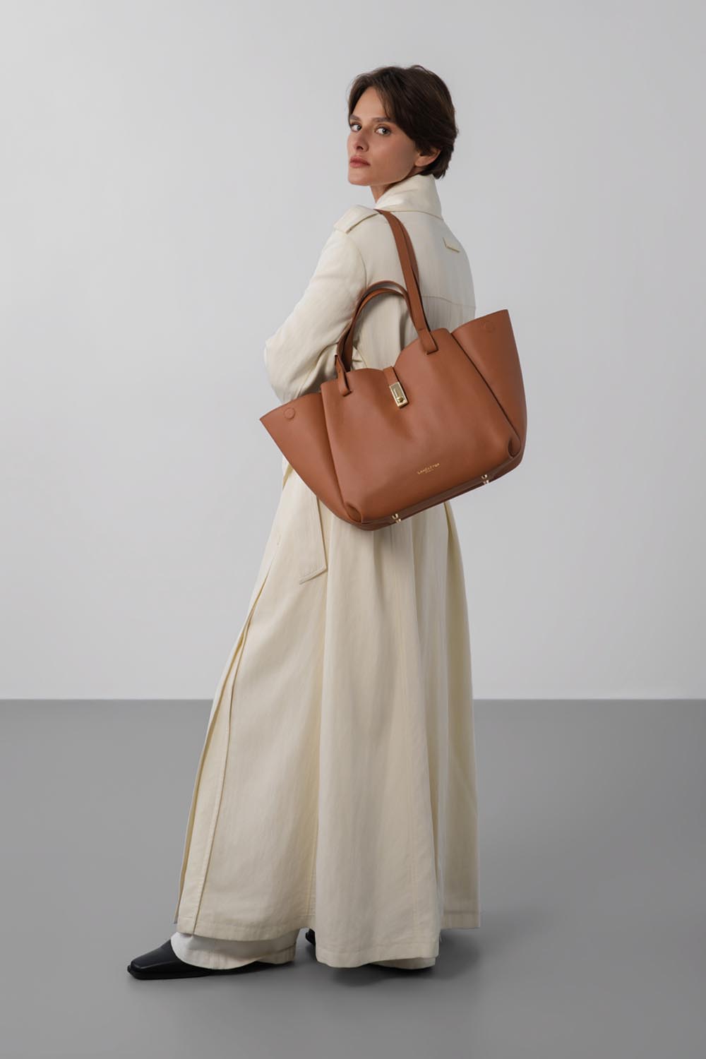 Lancaster Sac cabas épaule L Milano Horizon Bleu Foncé – porté