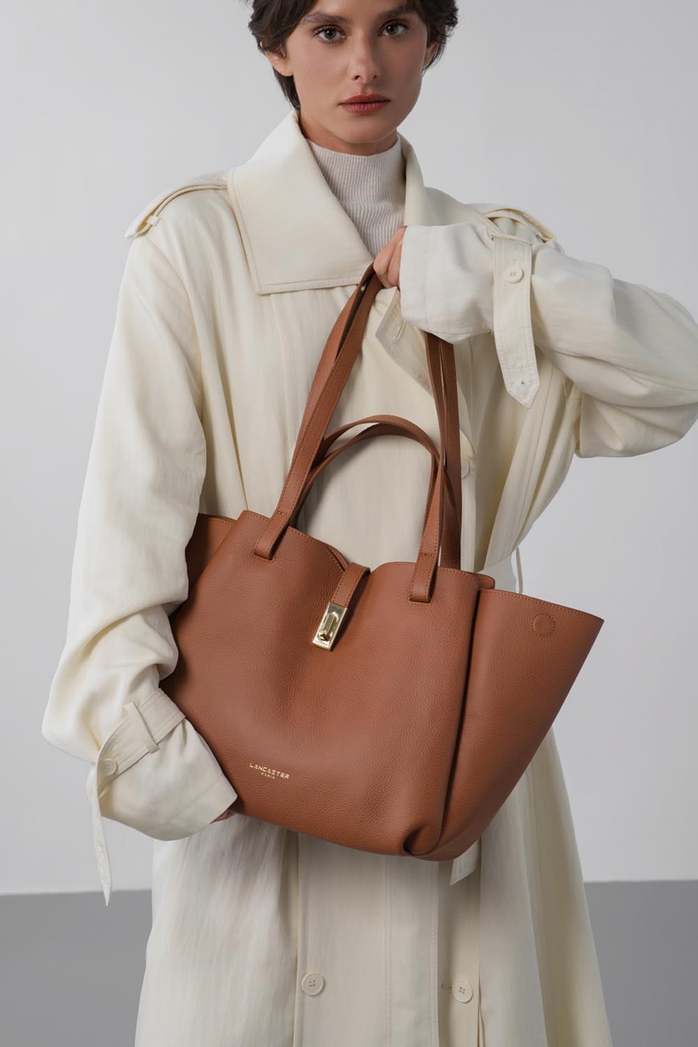 Lancaster Sac cabas épaule L Milano Horizon Bleu Foncé – porté
