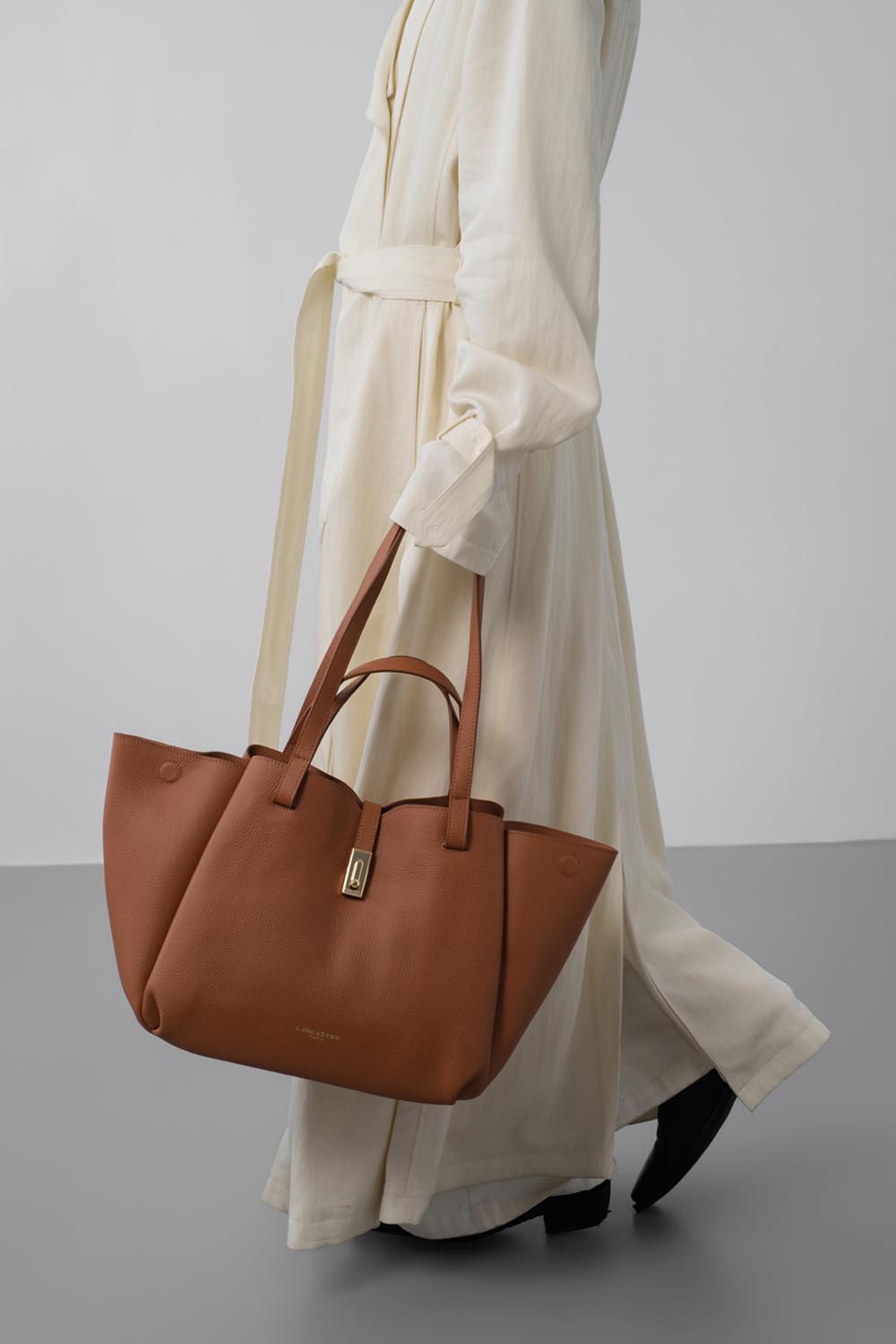 Lancaster Sac cabas épaule L Milano Horizon Bleu Foncé – porté