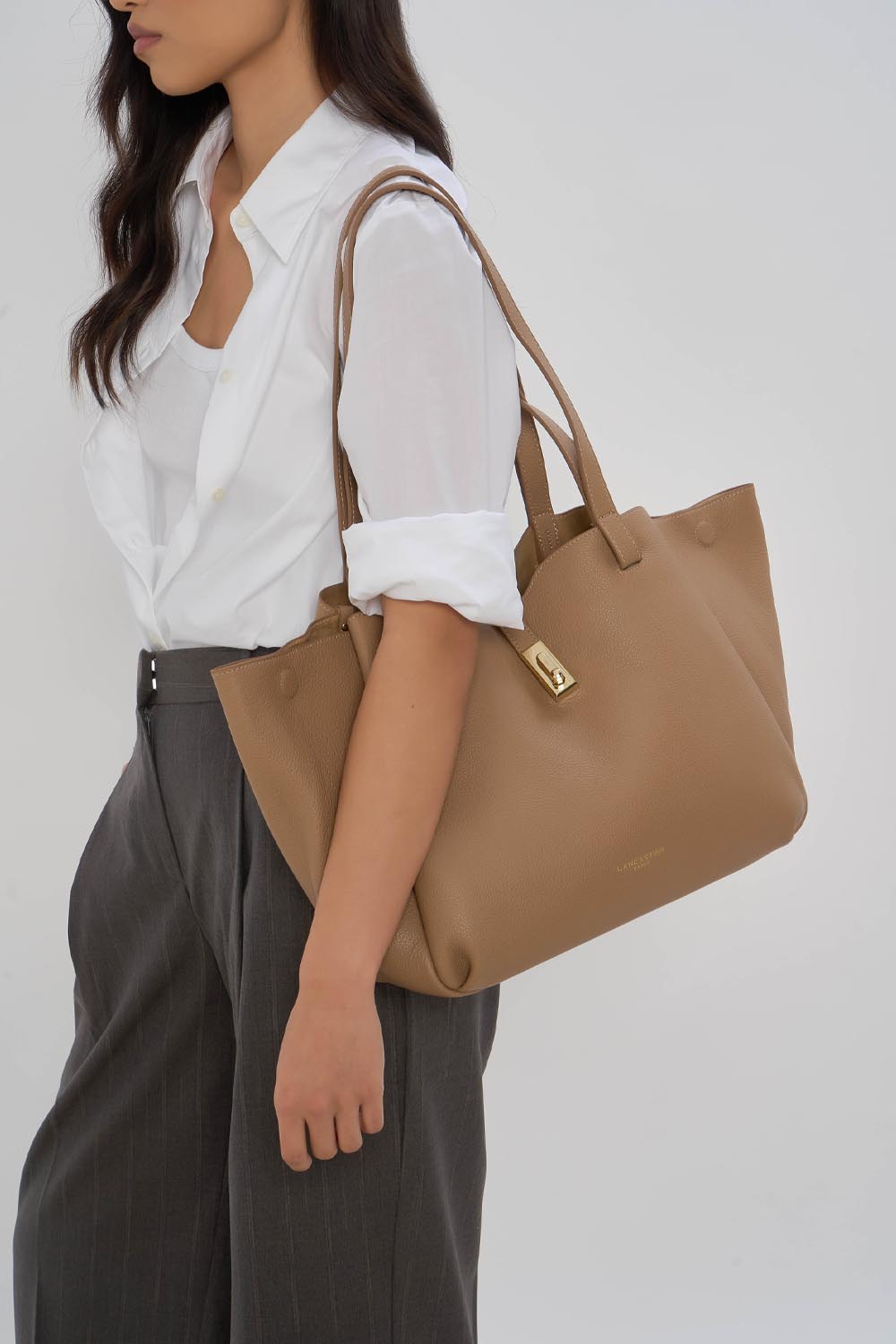 Lancaster Sac cabas épaule L Milano Horizon Bleu Foncé – porté