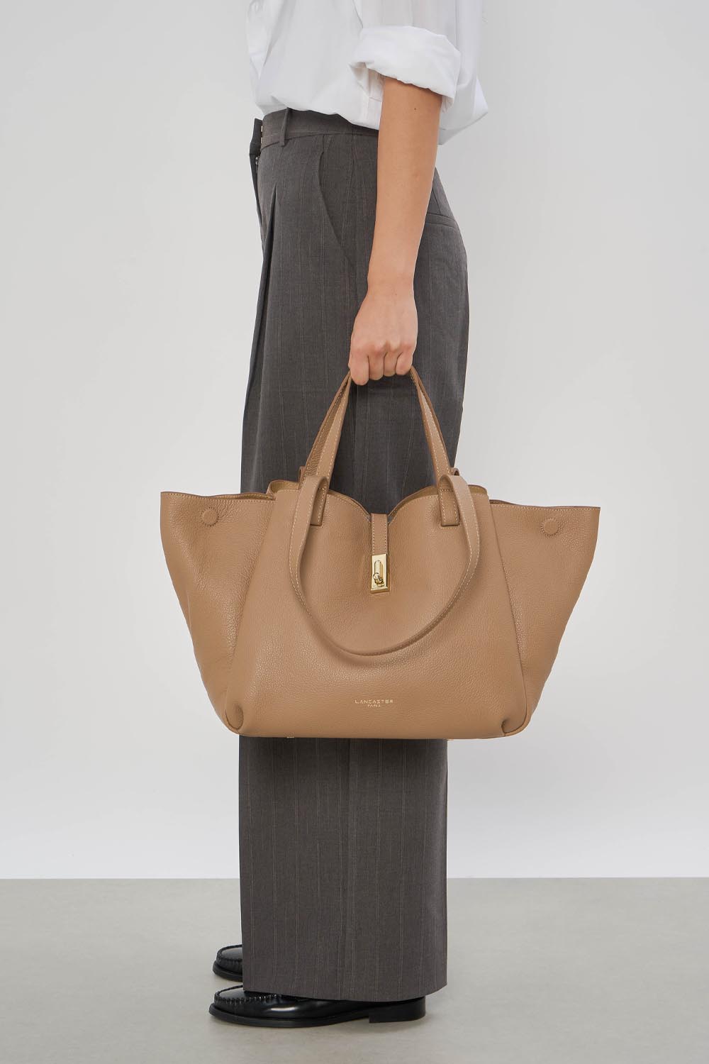 Lancaster Sac cabas épaule L Milano Horizon Bleu Foncé – porté