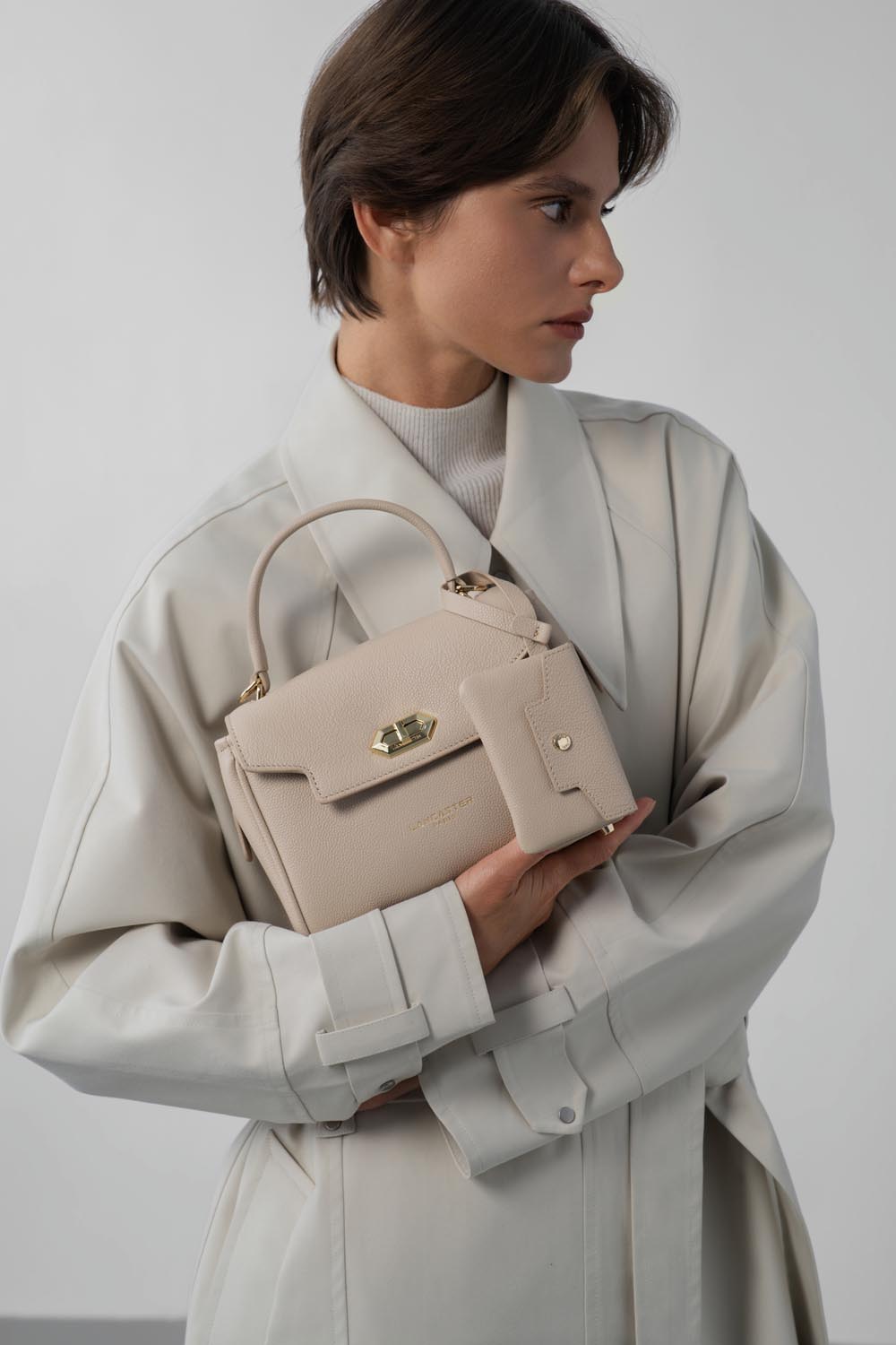 Lancaster Bolso de mano con solapa y cierre S Mademoiselle Grace Negro – llevado