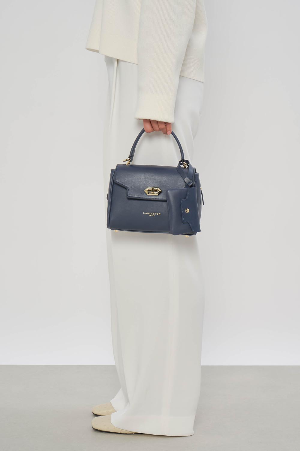 Lancaster Bolso de mano con solapa y cierre S Mademoiselle Grace Negro – llevado