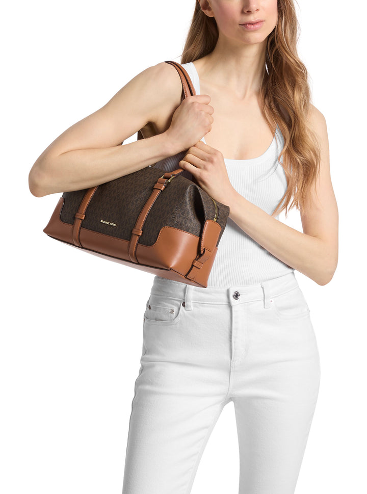 Michael Kors Sac Bandoulière Teddi Grand Souple Marron — vue portée
