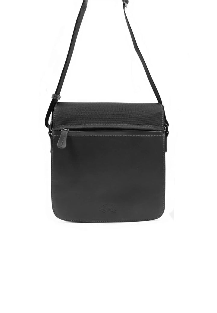 Sacoche Francinel Porto noire en toile garnie cuir, vue de face avec rabat et logo discret.