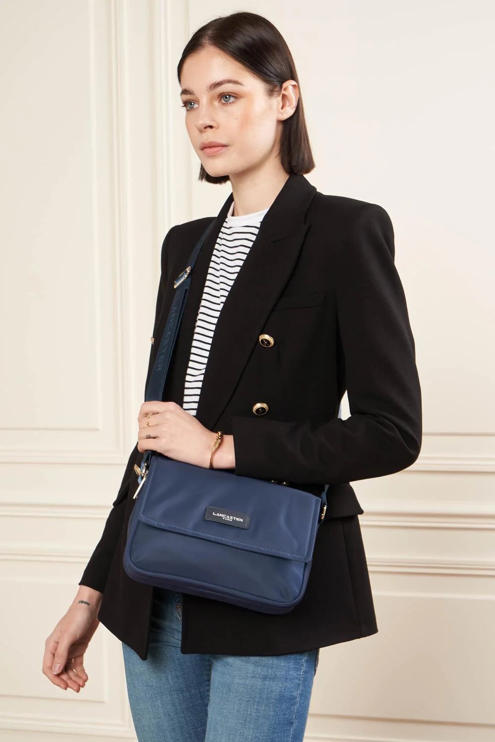 Sac gibecière A rabat aimanté M Basic Vita Lancaster 510-78 Bleu Foncé